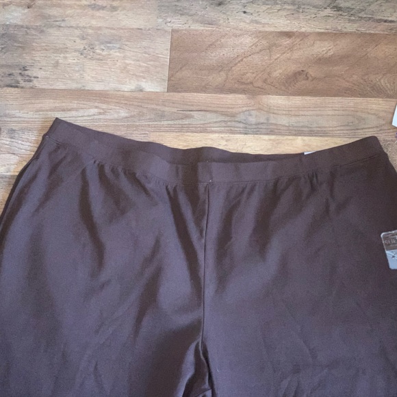 Catherine’s suprema collection brown pants size 3X (26/28W) petite - Picture 2 of 4